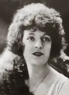 Suzanne Caubet, from a 1927 midweek pictorial publication