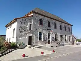 The town hall in Teilhet