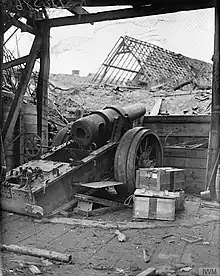 A 21 cm Turmhaubitze captured by the 1st/7th Gordon Highlanders, 51st Division at Flesquieres. 24 November 1917.