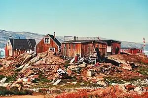 Wooden houses in Tiilerilaaq