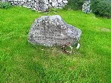 Tombstone with the names Hans Olavus Lisberg Danielsen and Dorete Bloch Danielsen and with the life data of both.