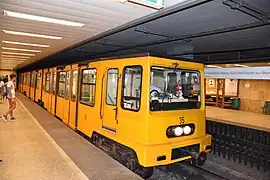 A train at the platforms