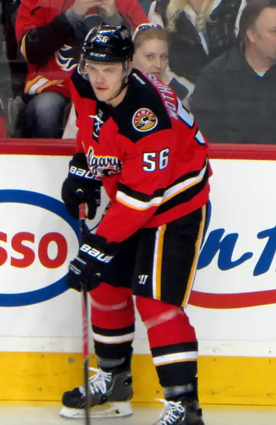 Wotherspoon playing for the Calgary Flames in 2014