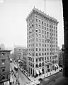 The building in 1906, prior to the addition of three bays.