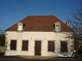 The town hall in Urciers