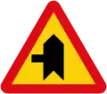 Intersection with priority