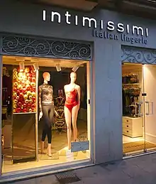 Intimissimi, Calle Dato, Vitoria, Spain, 2020