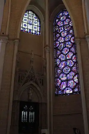 Bays 6 and 8Entrance to the Saint Piatus Chapel