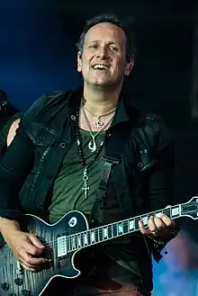 Campbell with Def Leppard in 2019