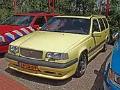 Volvo 850 Estate T-5R in yellow