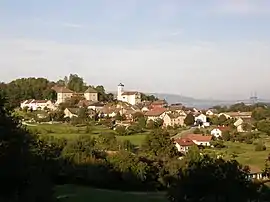 A panoramic view of the village of Clermont