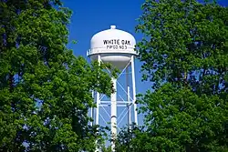 Water tower in White Oak