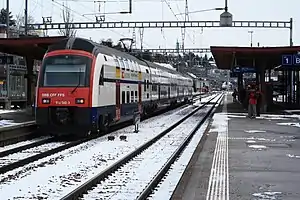 An RABe 514 at Zürich Tiefenbrunnen heading towards Herrliberg-Feldmeilen.