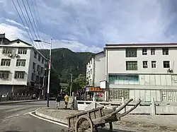 张坊镇的中心街区