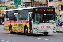 配置於本路線的DAEWOO BC211M高巴，本車已淘汰