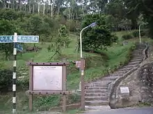 政大後山，樟山寺步道入口。