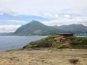 從深澳岬角望基隆山