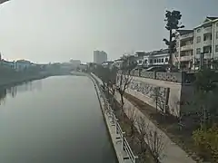 漕河镇雷溪河三路桥沿岸的風景