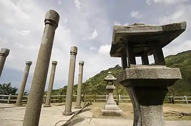 柱頭與燈籠遺跡