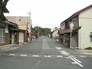 曾經的站前通（2007年2月）（圖中後方為車站遺址）