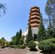 澳洲臥龍崗市佛光山別院南天寺的現代化中式靈骨塔