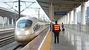 CRH380B担当的G7142次列车进入苏州新区站