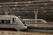 新旧头型CRH1B的对比，新头型CRH1B更接近于CRH1E