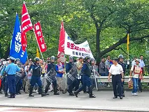 反靖国神社游行