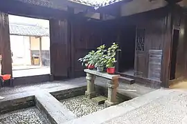 正厅回看天井院