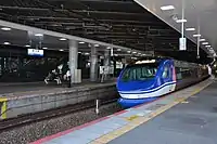 停靠於新大阪車站的超級白兔號列車