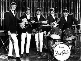 Get Yourself a College Girl appearance, 1964 - From left: Mike Smith, Lenny Davidson, Denis Payton, Rick Huxley, and Dave Clark.