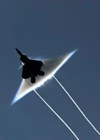 F-22突破音障瞬间