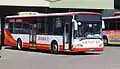 台灣首次引進日野HINO HS8JRVL-UTF低底盤公車，圖中為桃園客運車輛，由台灣固亞車體產製造。