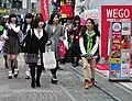 在竹下通逛街的年輕女生們（攝於2014年11月7日）