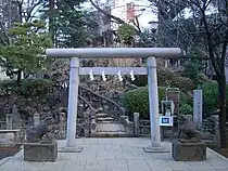 鳩森八幡神社的富士塚（千駄谷富士）