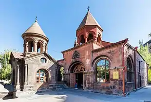 Zoravor Surp Astvatsatsin Church（英语：）