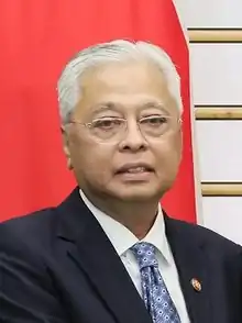 Ismail Sabri Fumio Kishida 2022 (cropped).jpg