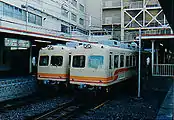 已退役的800系列車（2001年攝於松山市站）