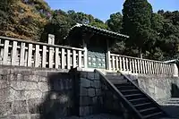 定光寺源敬公廟唐門