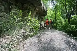 尼加拉峽谷步道，鄰近於劉易斯頓-昆士頓橋