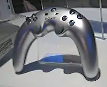 The 2005 "Boomerang" or "Banana" controller which was soon abandoned after its poor publicity