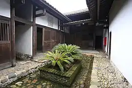 侧天井院