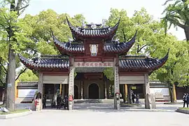 震国戒坛坊及山门