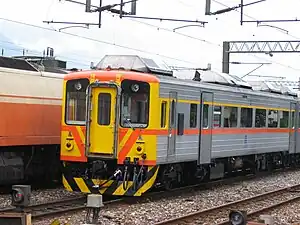 DR3100型柴聯車（花蓮車站）