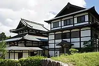 湯殿館及溫泉寺本堂