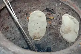 馕坑中的Roti（英语：）