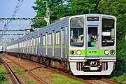 10-000型8次車（2017年6月16日 京王讀賣樂園站）