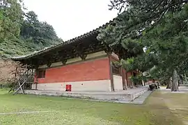 大殿北侧山面，进深四间