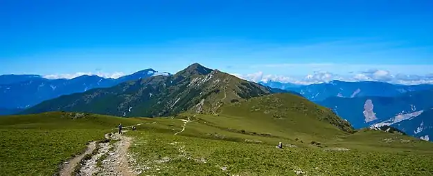 向陽山，高雄與台東交界地帶，屬於高山地景