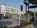 位于玉兰路的花木街道办事处（图左建筑物）